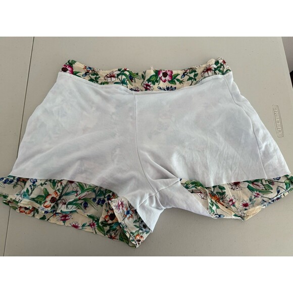 Floral Print High Waist Shorts Women Size US M Brazil 40 Pleated With Pockets - Picture 8 of 9